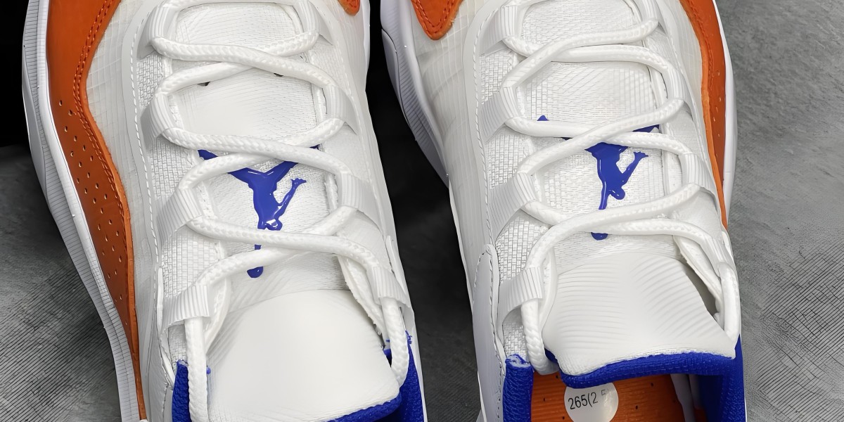 全新 Air Jordan 11 CMFT Low 運動鞋曝光，尼克斯配色驚艷亮相！